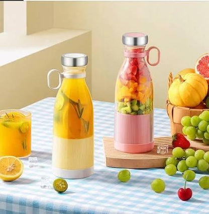 Portable USB Rechargeable Electric Fruit Juicer Blender | Random Color